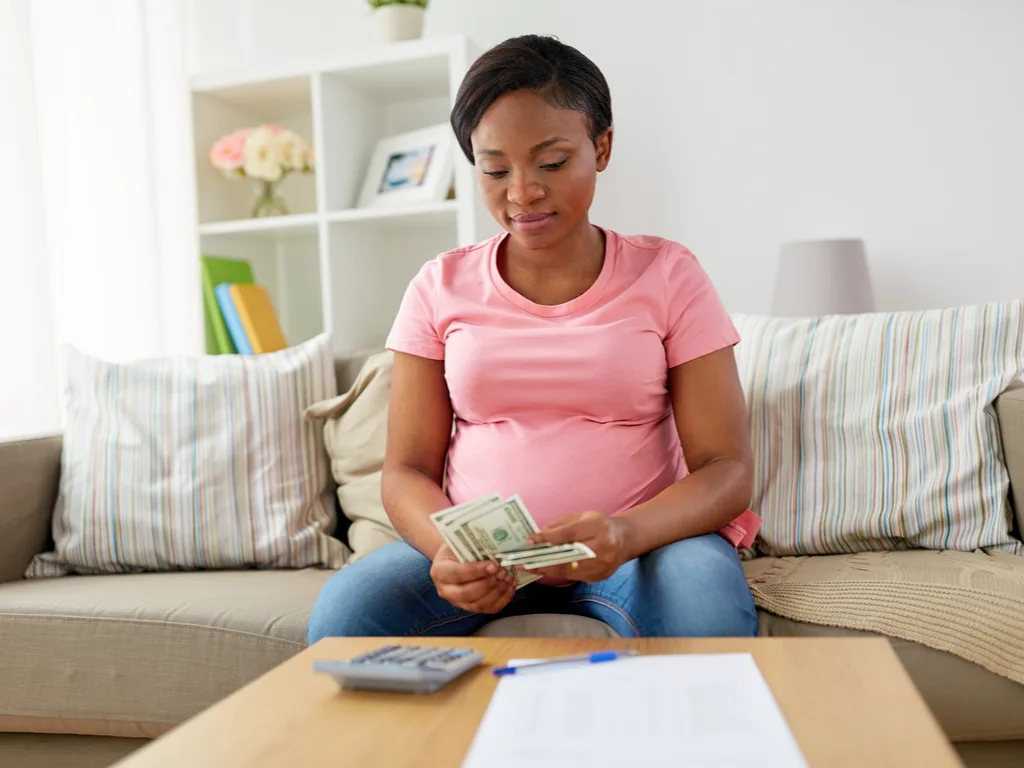 How to Plan Your Finances With a Baby on the Way