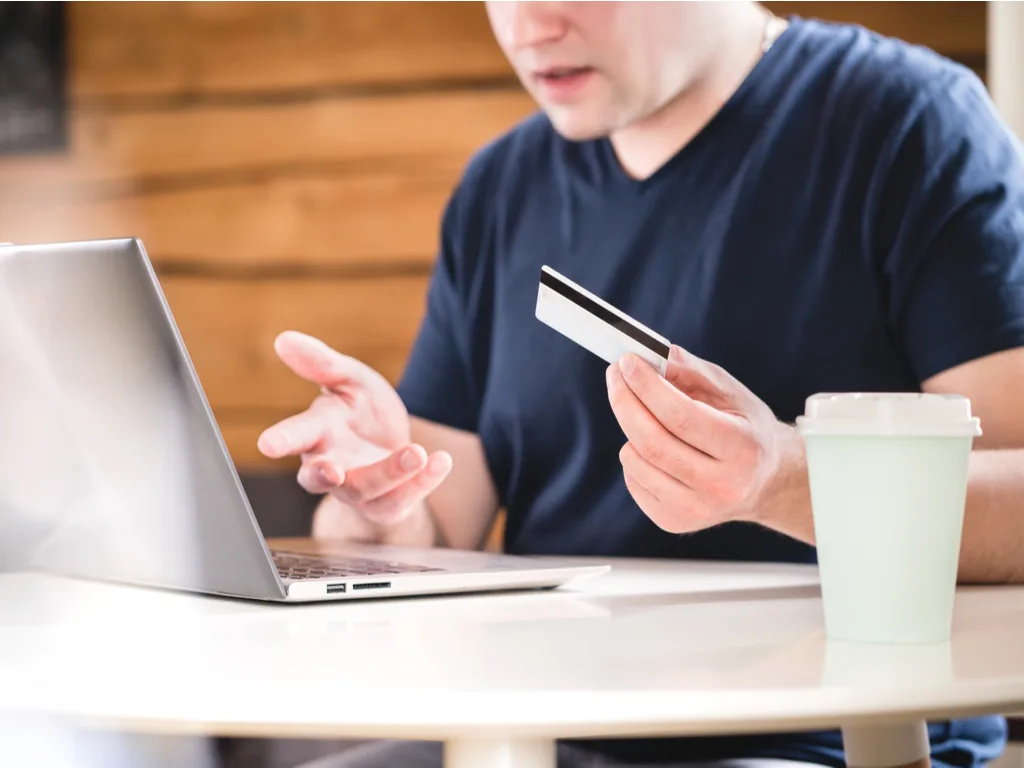 How to Avoid Becoming a Victim of Credit Card Fraud