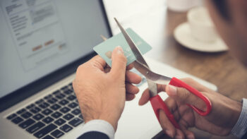 Credit Card Mistakes That Are Hurting Your Score (Even If You Don’t Know It)